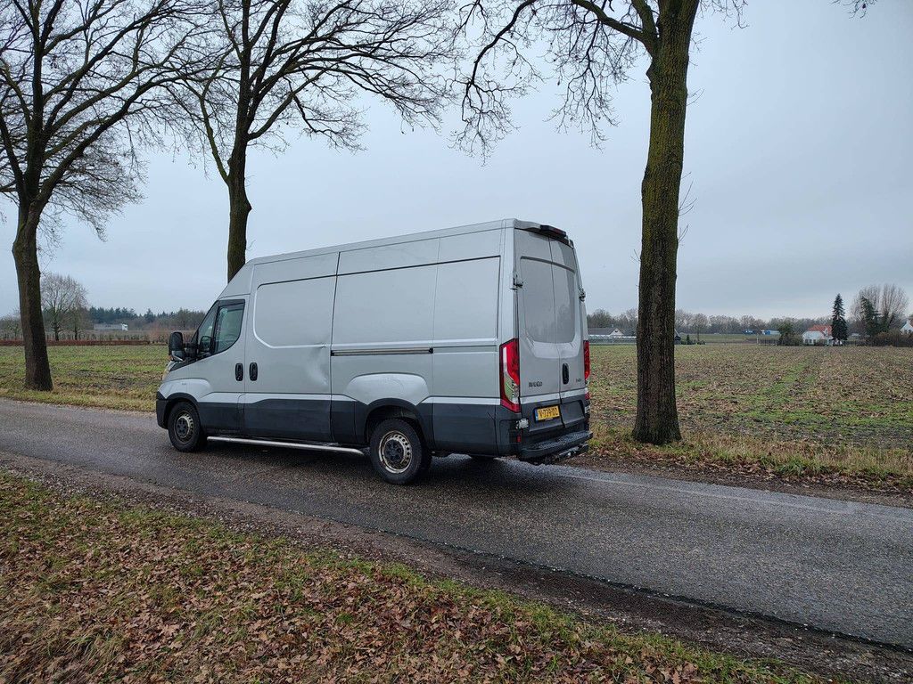 Iveco Daily 35S18 3.0 Diesel 180HP Van 2017