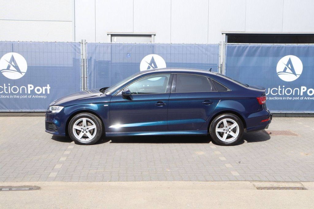 Passenger car Audi A3 Diesel 110hp 2017