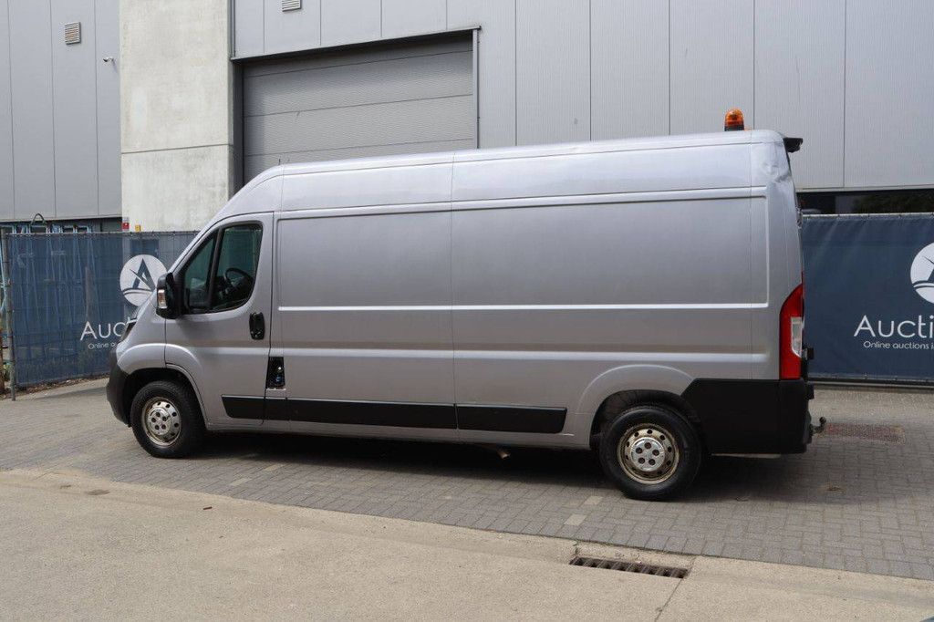Peugeot Boxer Diesel Van 164hp 2020