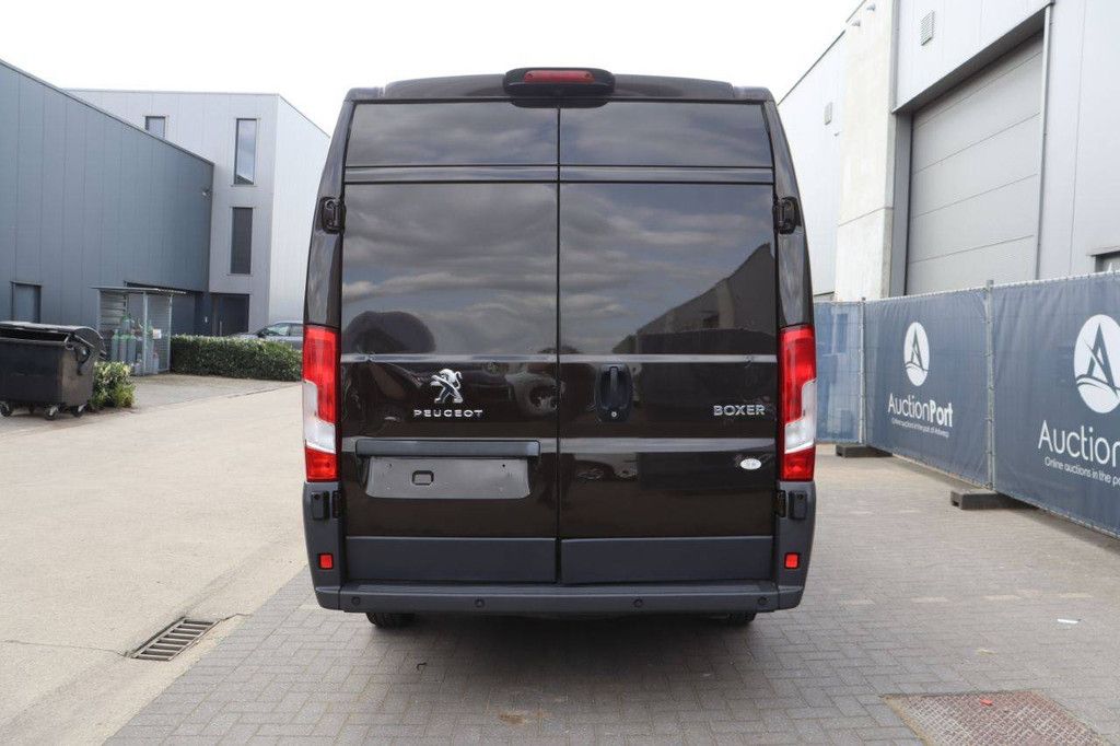 Peugeot Boxer Diesel Van 130 PS 2016