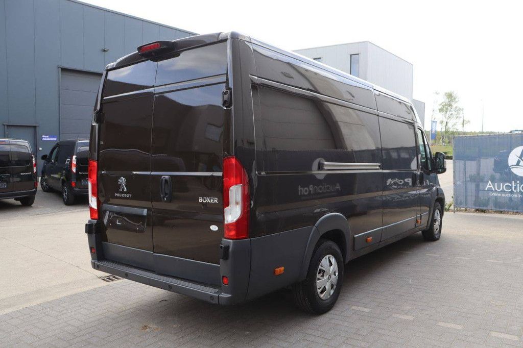 Peugeot Boxer Diesel Van 130 PS 2016