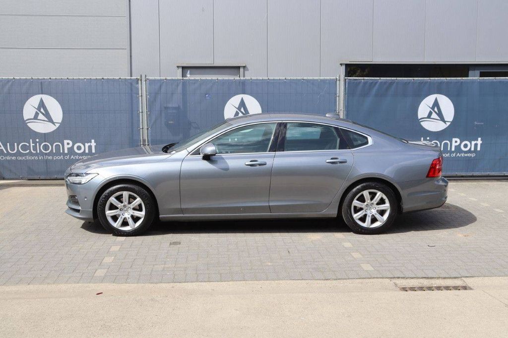 Pkw Volvo S90 Diesel 149 PS 2017