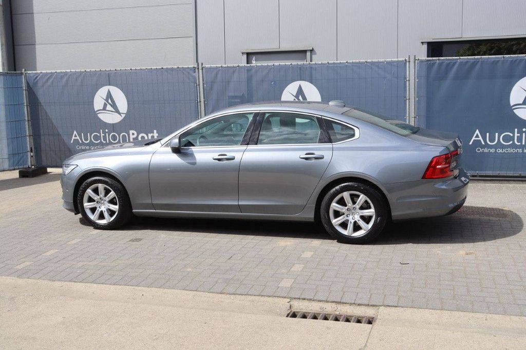 Pkw Volvo S90 Diesel 149 PS 2017