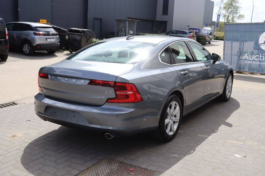 Pkw Volvo S90 Diesel 149 PS 2017