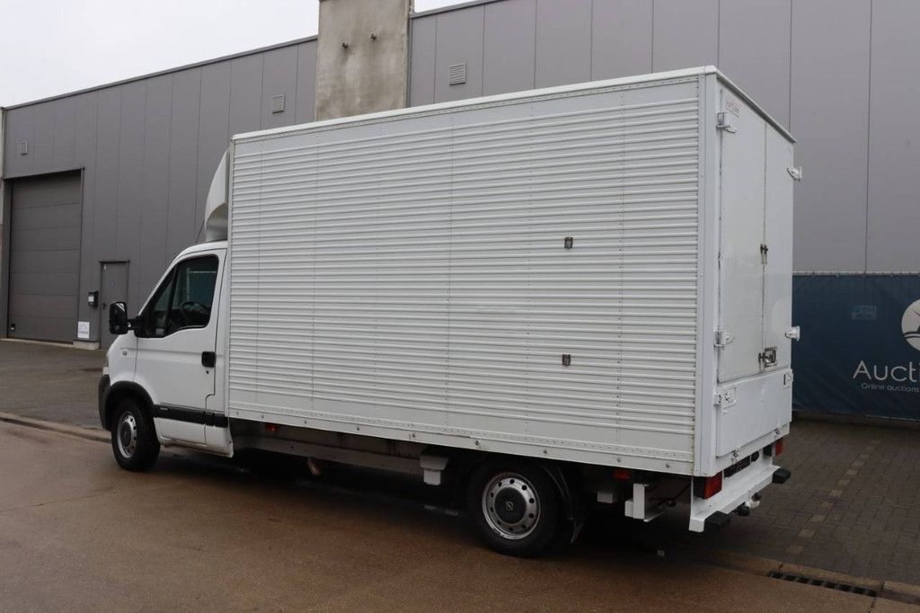 Box truck Opel Movano Diesel 136hp 2005