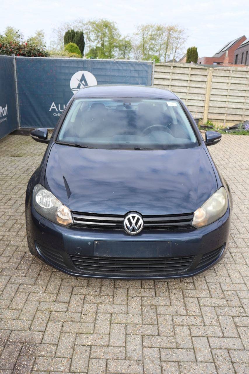Passenger car Volkswagen GOLF Petrol 81hp 2009