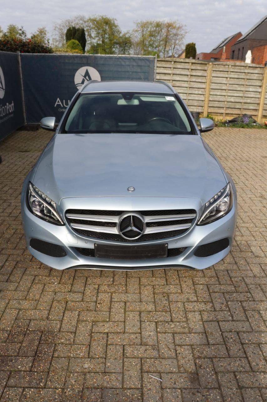 Passenger car Mercedes-Benz C 200 d Diesel 136 hp 2016