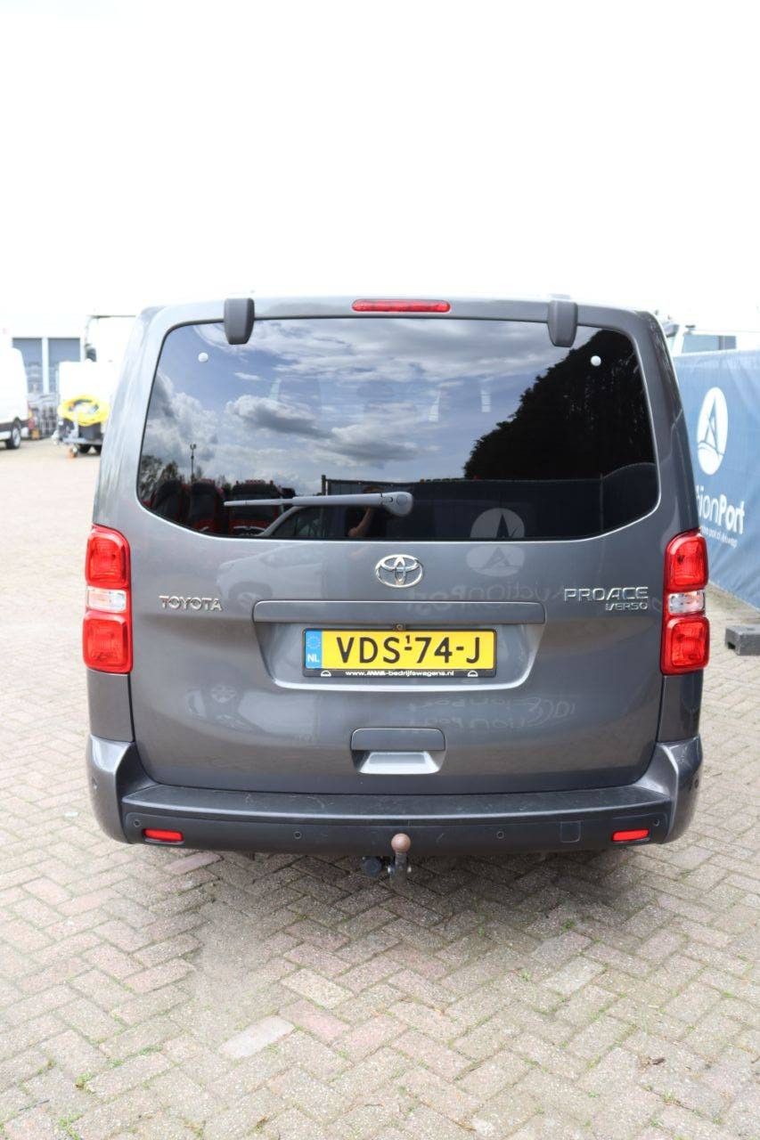 Toyota Proace Diesel Van 177hp 2019