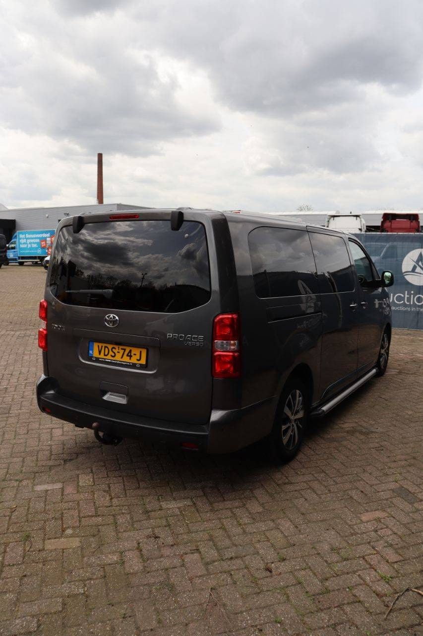 Toyota Proace Diesel Van 177hp 2019