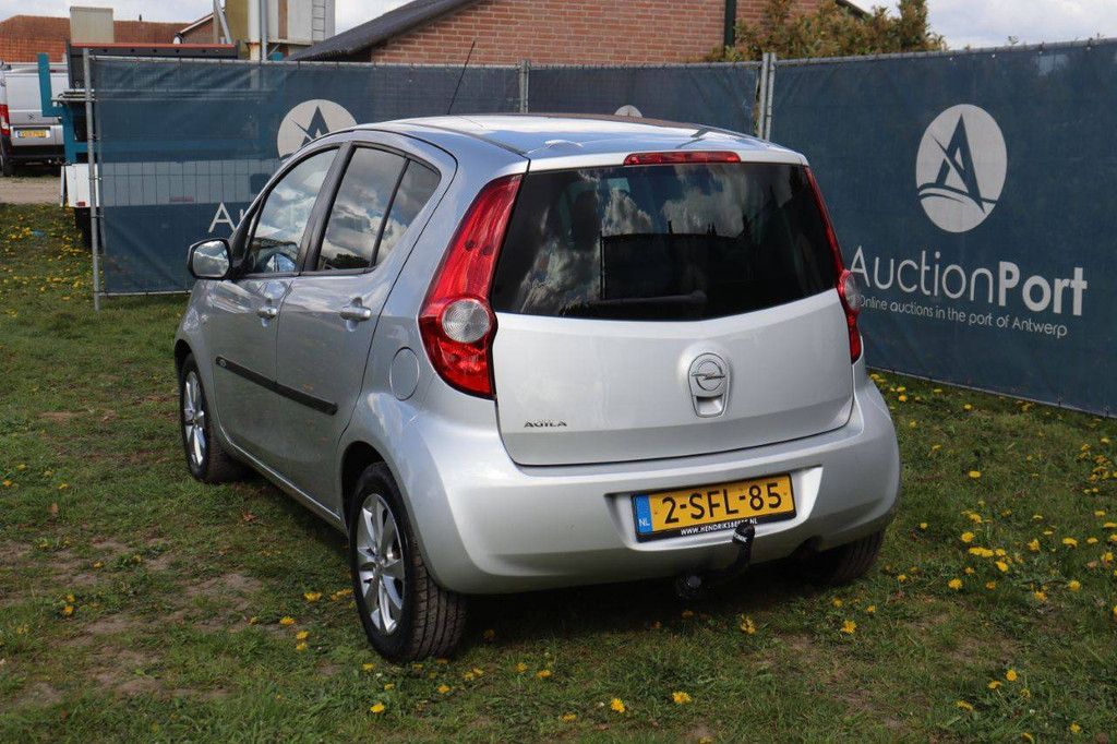 Passenger car Opel Agila Petrol 94hp 2013