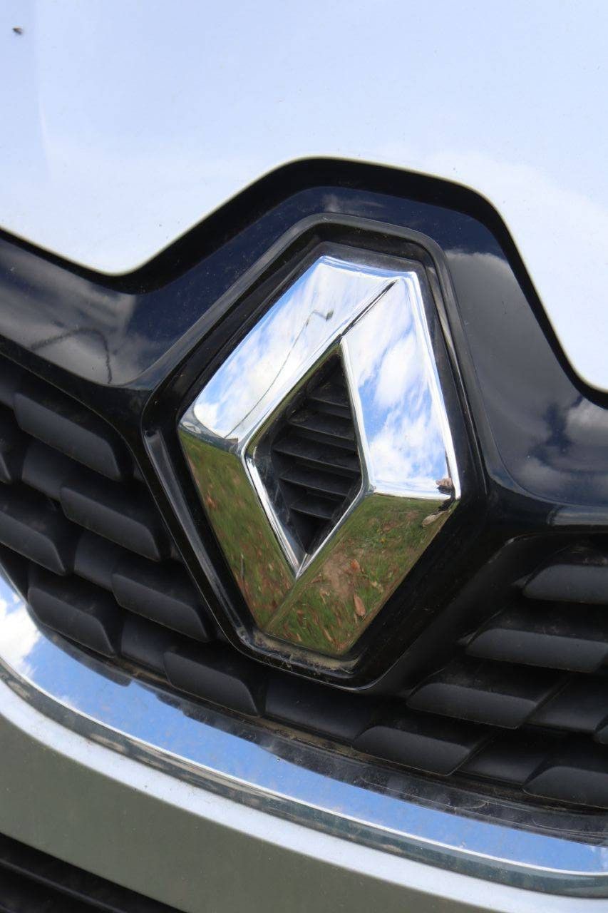 Passenger car Renault Scenic Diesel 110hp 2018