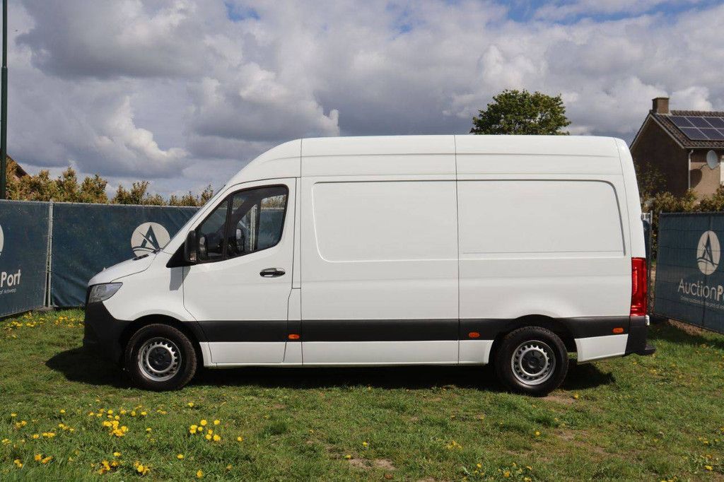 Mercedes-Benz Sprinter Diesel Van 150hp 2023