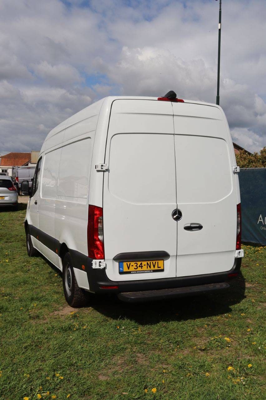 Mercedes-Benz Sprinter Diesel Van 150hp 2023