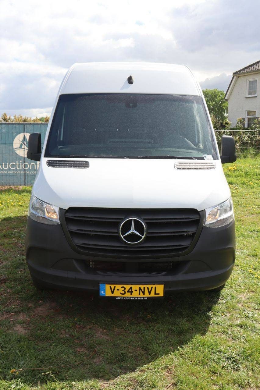 Mercedes-Benz Sprinter Diesel Van 150hp 2023