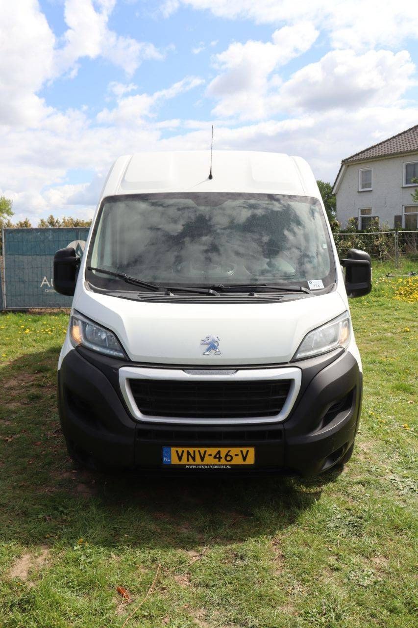 Peugeot Boxer Diesel Van 131 PS 2018