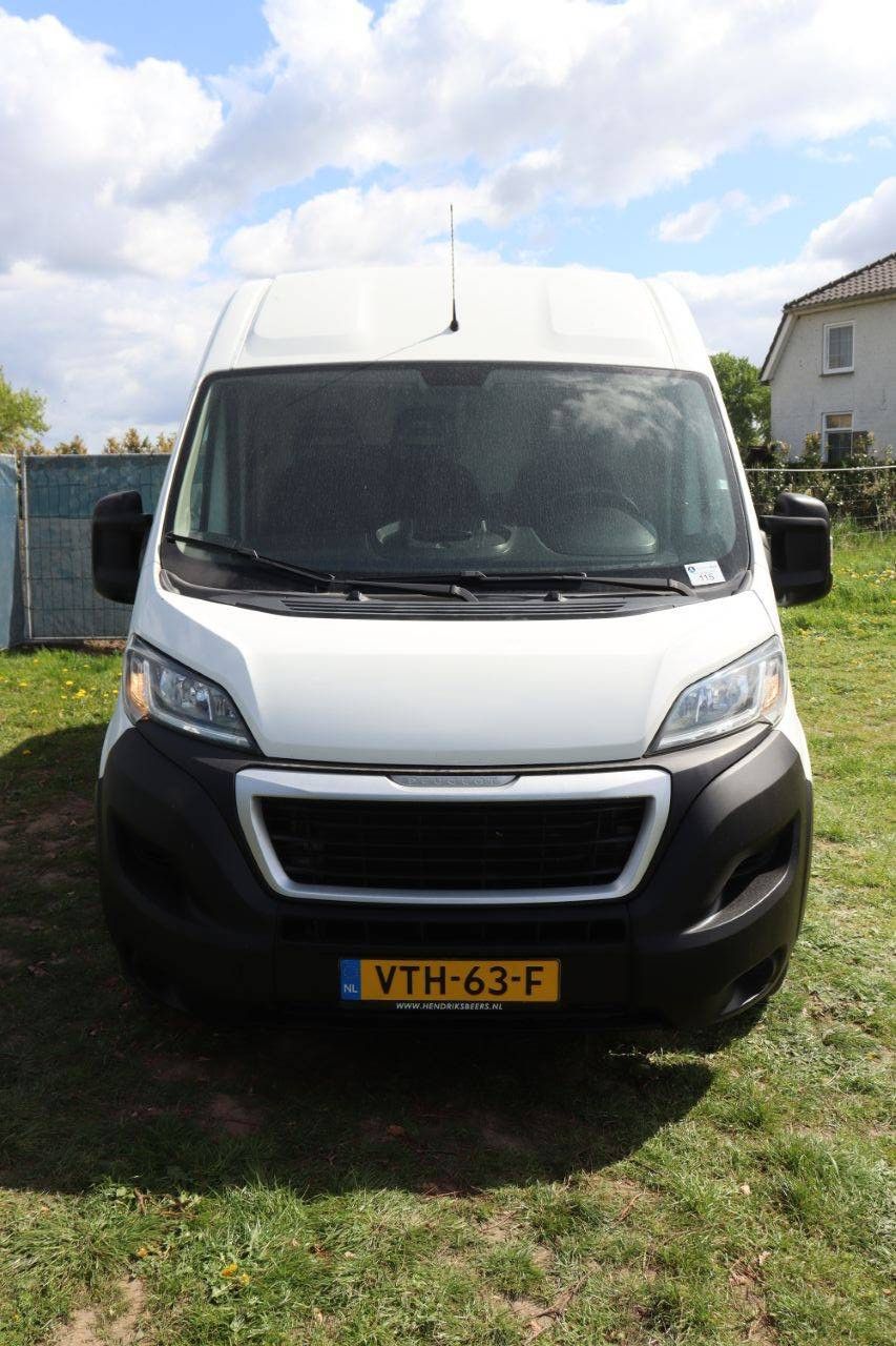 Peugeot Boxer Diesel Van 131hp 2018