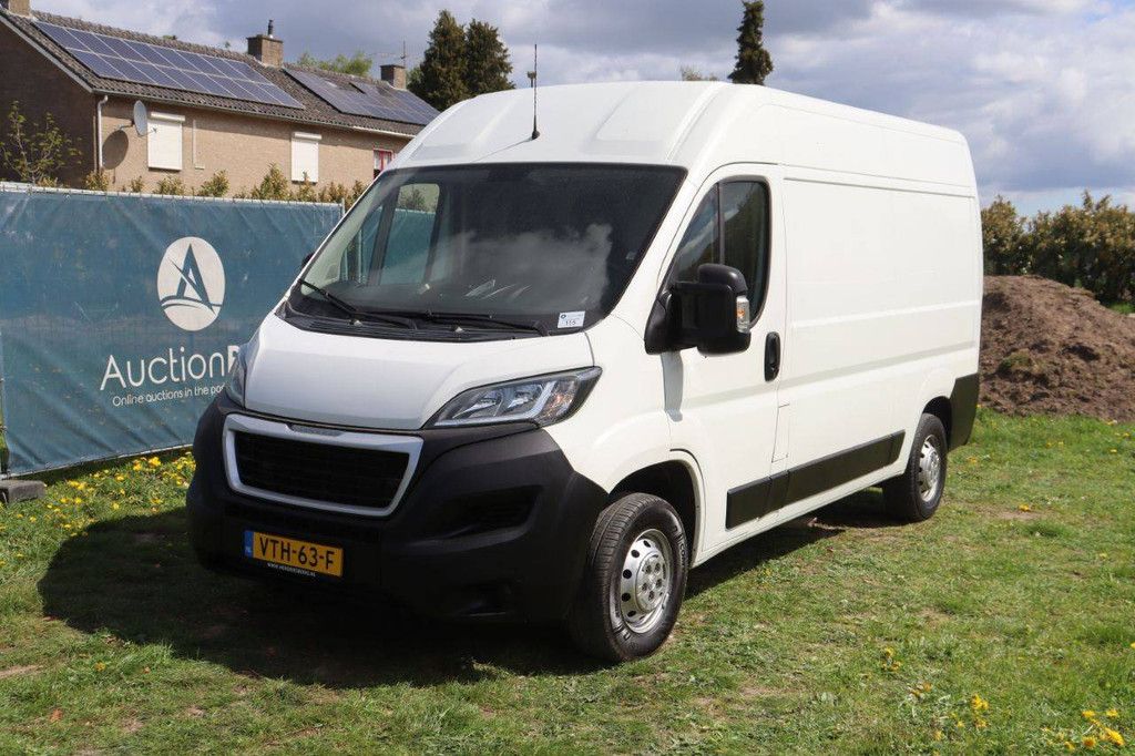 Peugeot Boxer Diesel Van 131hp 2018