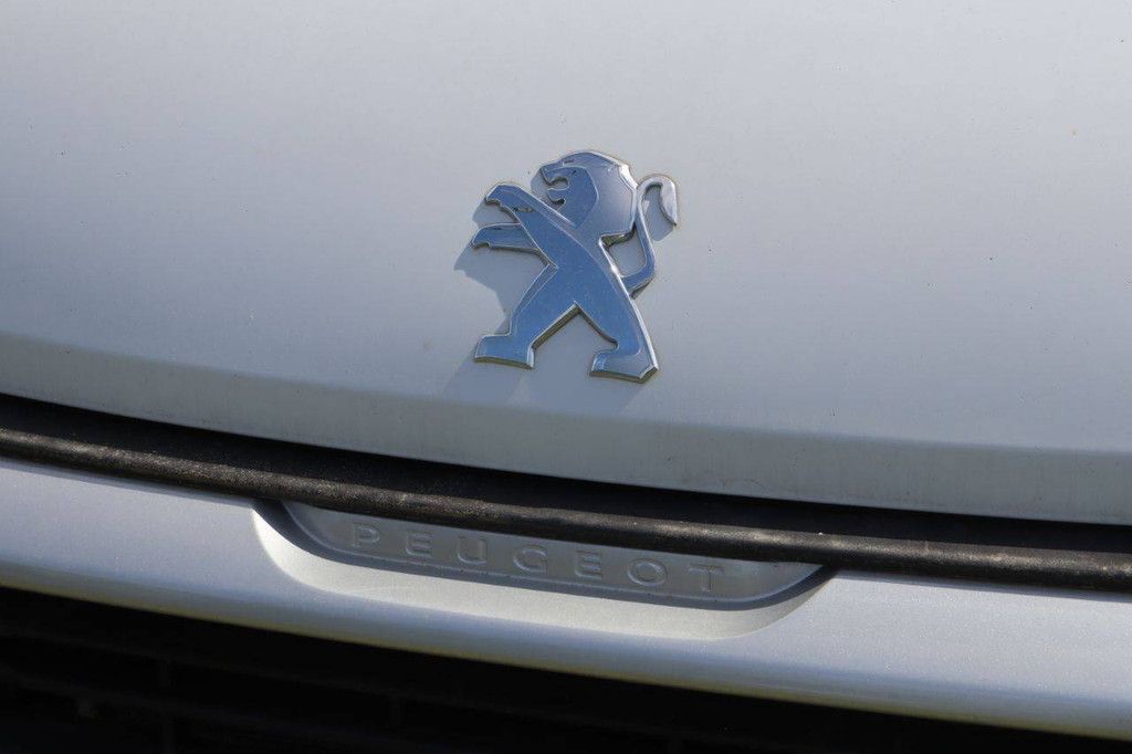 Peugeot Boxer Diesel 120 PS Van 2021