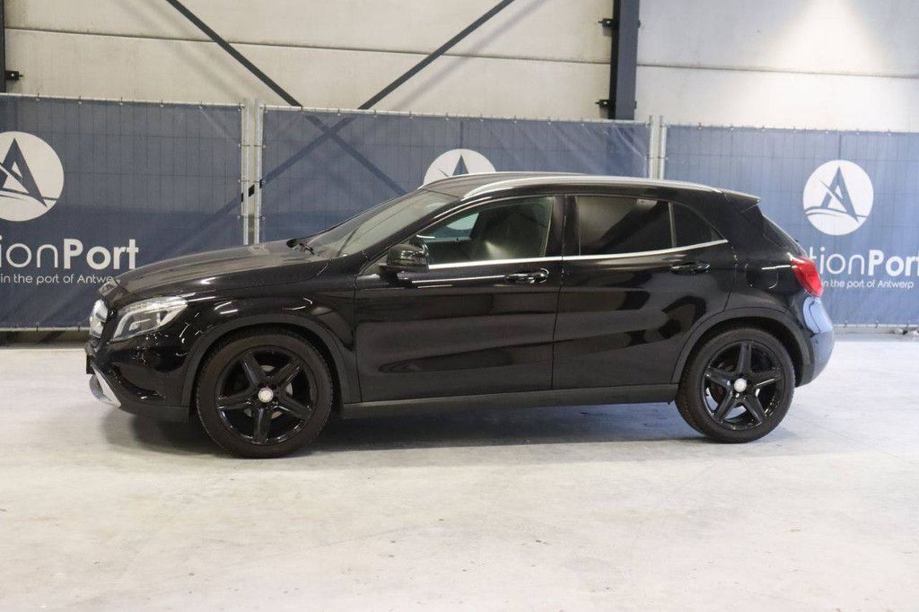 SUV Mercedes-Benz GLA 200 Edition 1 Petrol 157hp 2014 (Margin)