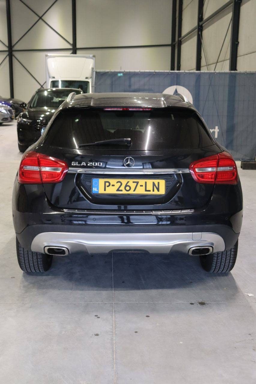 SUV Mercedes-Benz GLA 200 Edition 1 Petrol 157hp 2014 (Margin)