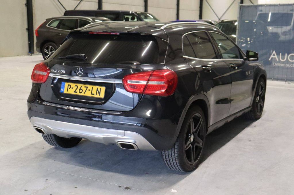 SUV Mercedes-Benz GLA 200 Edition 1 Petrol 157hp 2014 (Margin)