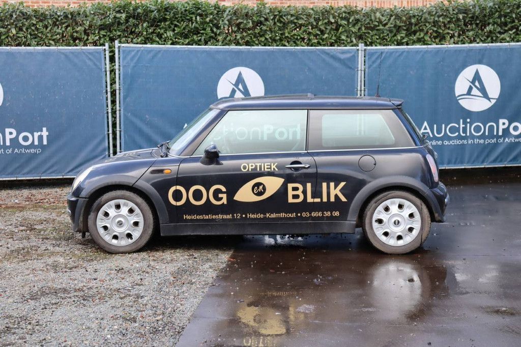 Passenger car MINI Cooper Petrol 115hp 2003