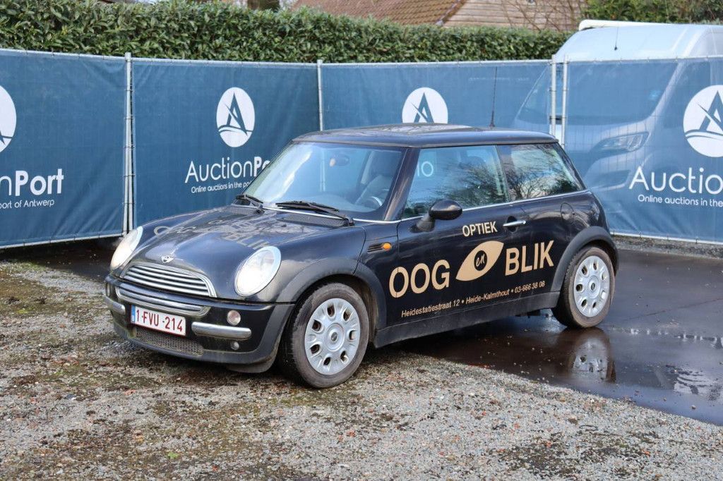Passenger car MINI Cooper Petrol 115hp 2003
