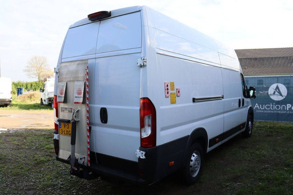 Peugeot BOXER Diesel 165 PS Van 2021