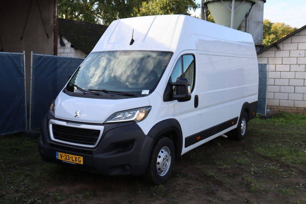 Peugeot BOXER Diesel 165 PS Van 2021