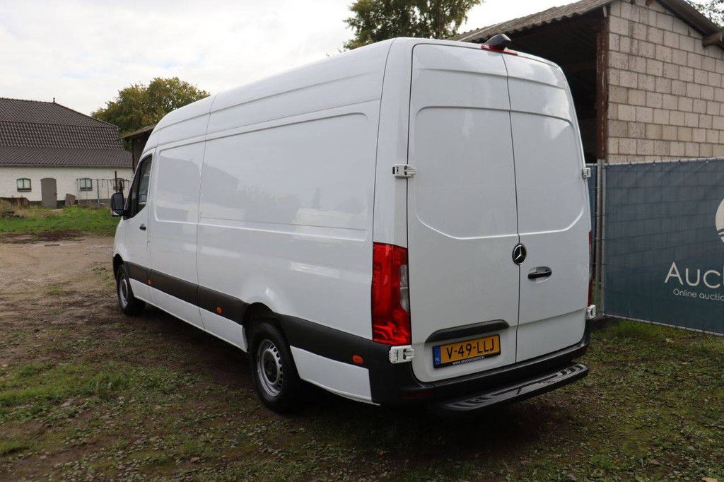 Mercedes-Benz Sprinter Diesel Van 150hp 2022