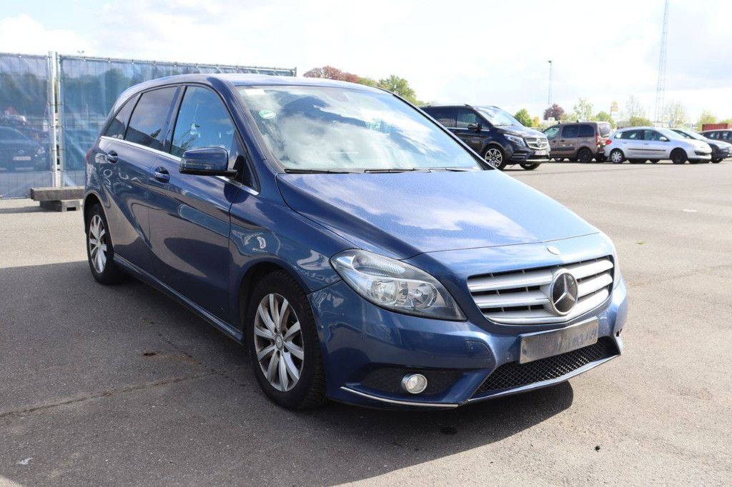 Passenger car Mercedes-Benz B-Class Petrol 122hp 2012 (Margin)