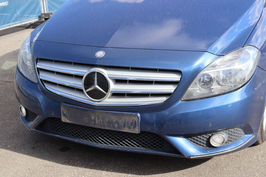 Passenger car Mercedes-Benz B-Class Petrol 122hp 2012 (Margin)