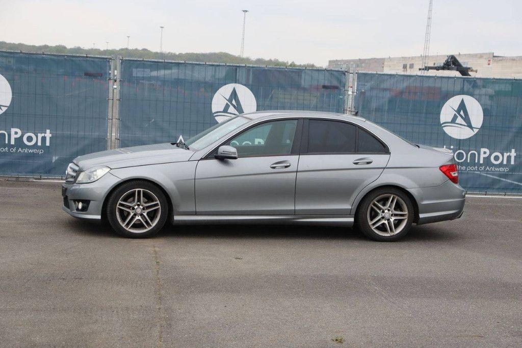 Passenger car Mercedes-Benz C-Class Diesel 120hp 2013 (Margin)