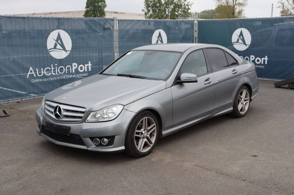 Passenger car Mercedes-Benz C-Class Diesel 120hp 2013 (Margin)