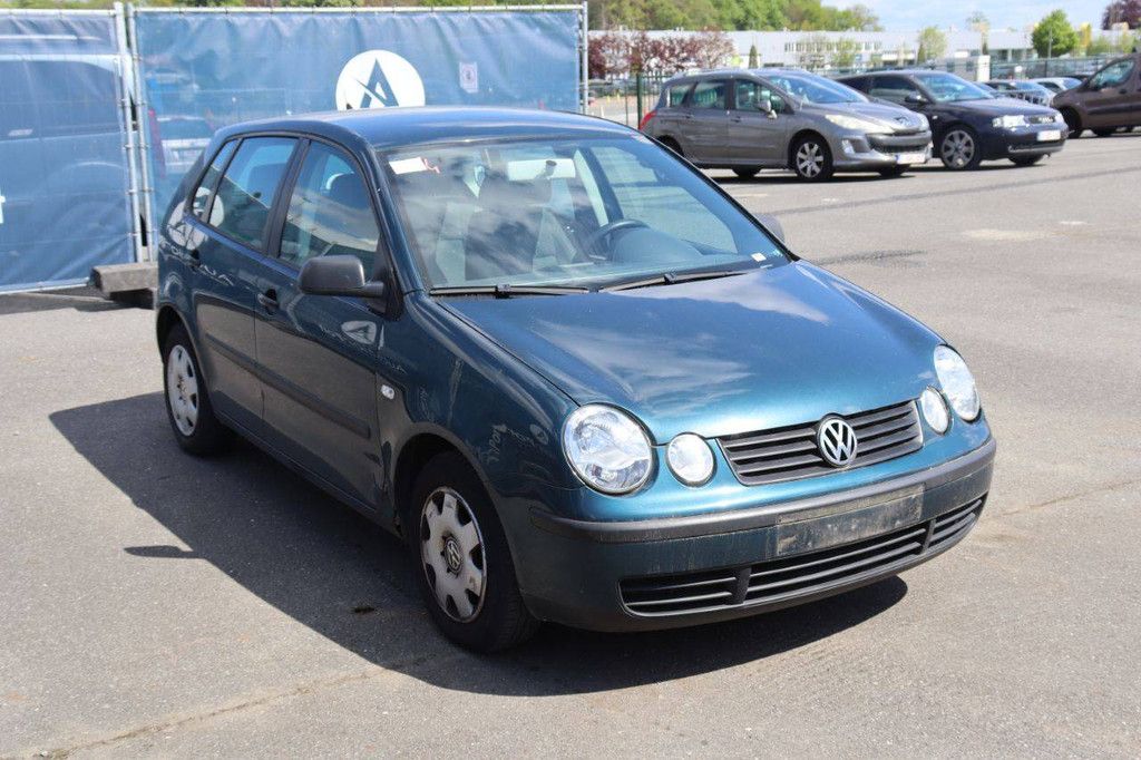 Passenger car Volkswagen Polo Petrol 65hp 2004 (Margin)