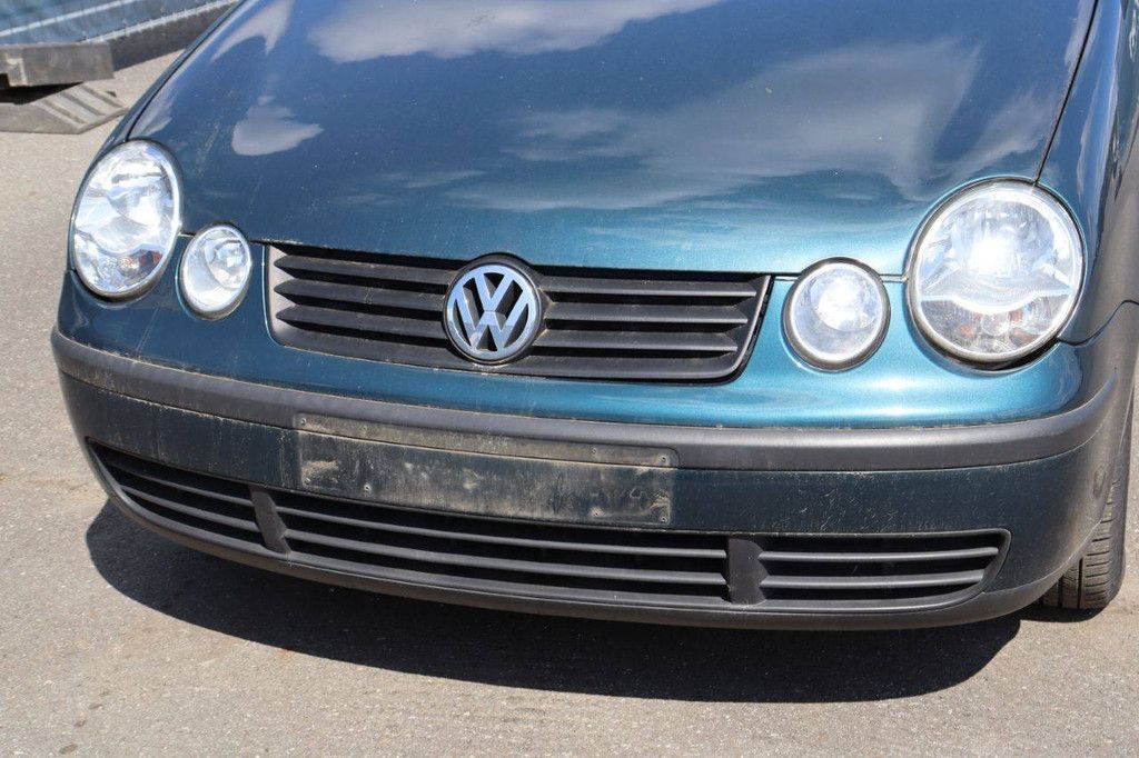 Passenger car Volkswagen Polo Petrol 65hp 2004 (Margin)