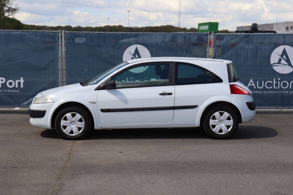 Passenger car Renault Mégane Petrol 98hp 2005 (Margin)