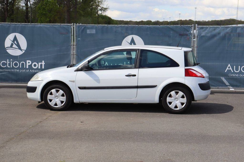 Passenger car Renault Mégane Petrol 98hp 2005 (Margin)