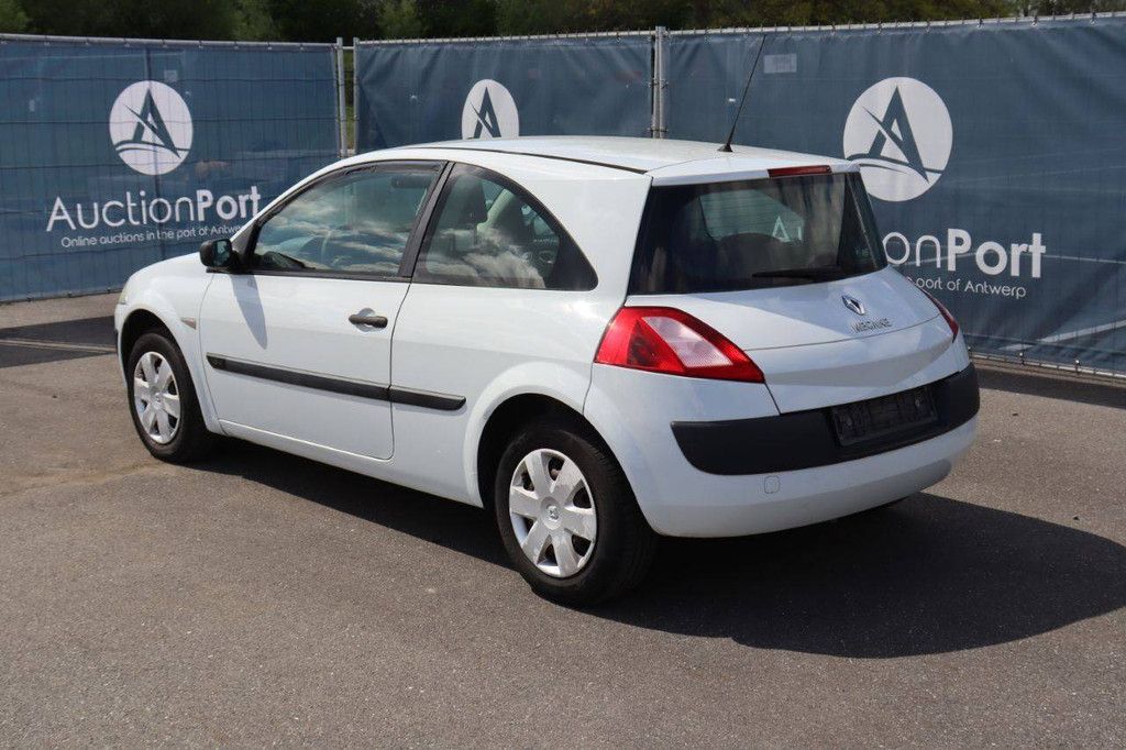 Passenger car Renault Mégane Petrol 98hp 2005 (Margin)