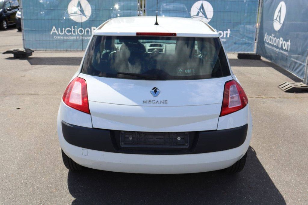 Passenger car Renault Mégane Petrol 98hp 2005 (Margin)