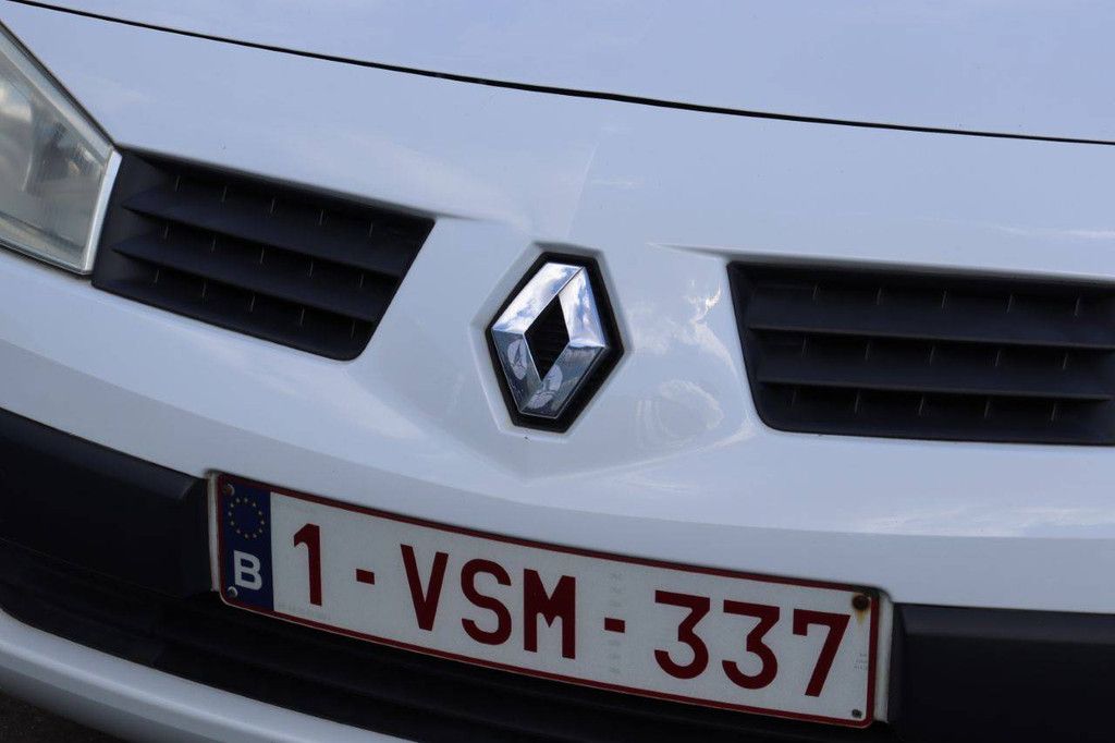 Passenger car Renault Mégane Petrol 98hp 2005 (Margin)