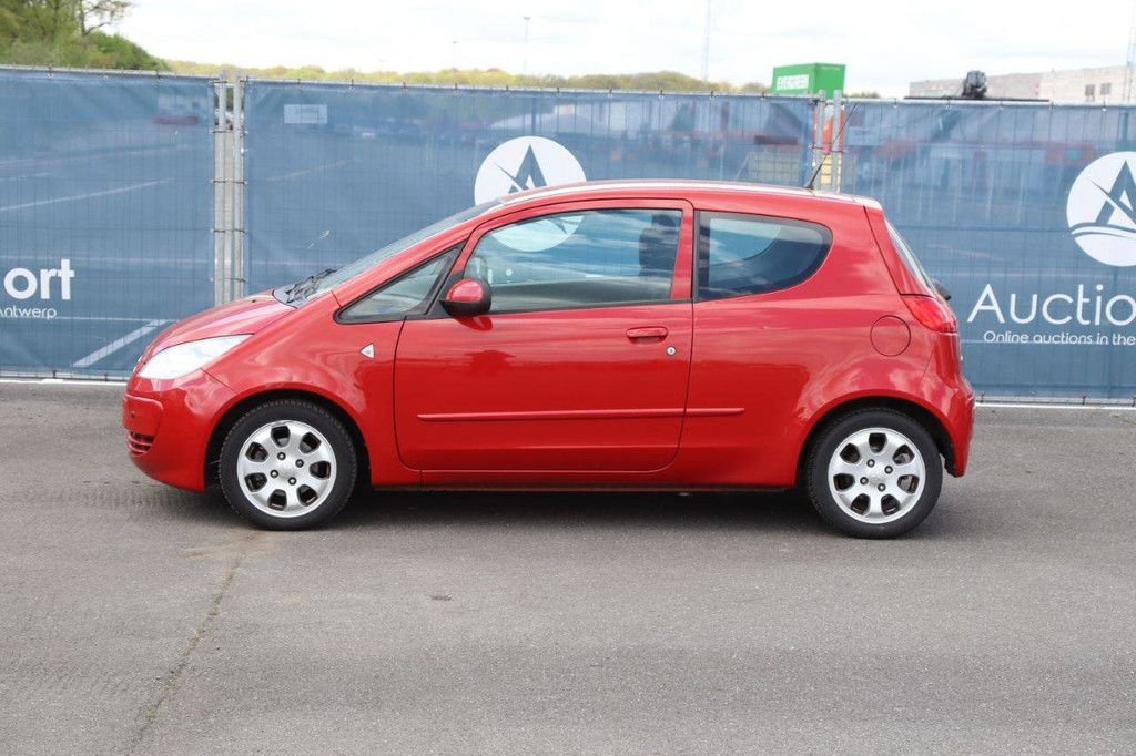 Mitsubishi Colt Benziner 75 PS Pkw 2006 (Margin)