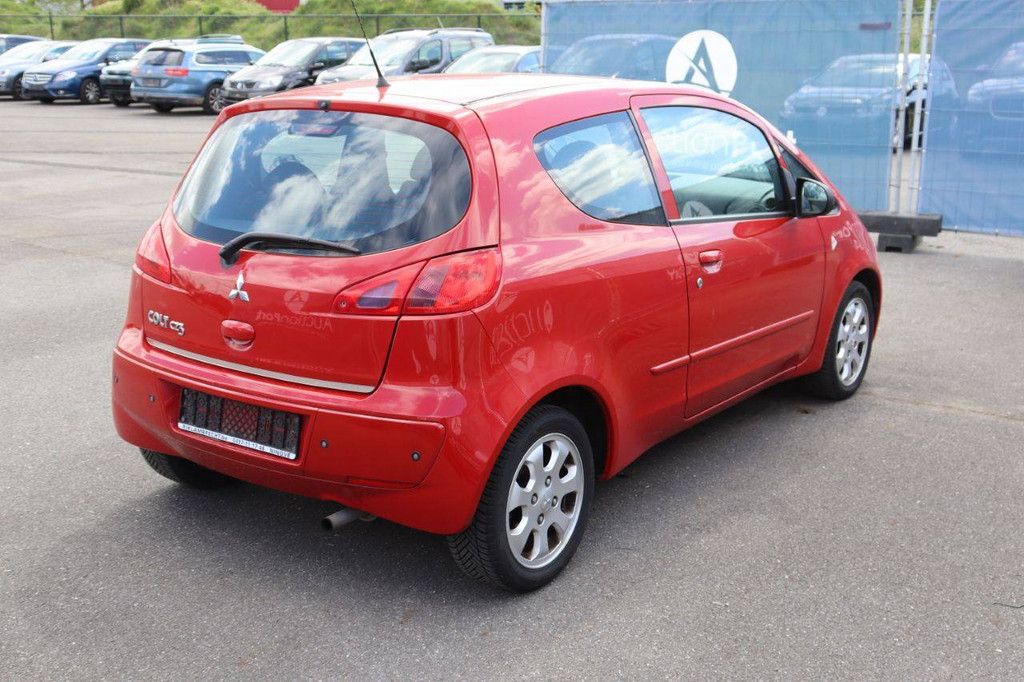 Mitsubishi Colt Benziner 75 PS Pkw 2006 (Margin)
