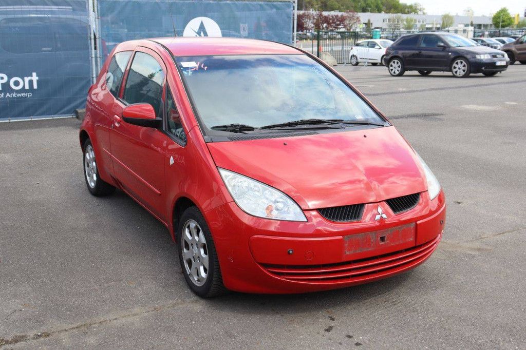 Mitsubishi Colt Benziner 75 PS Pkw 2006 (Margin)