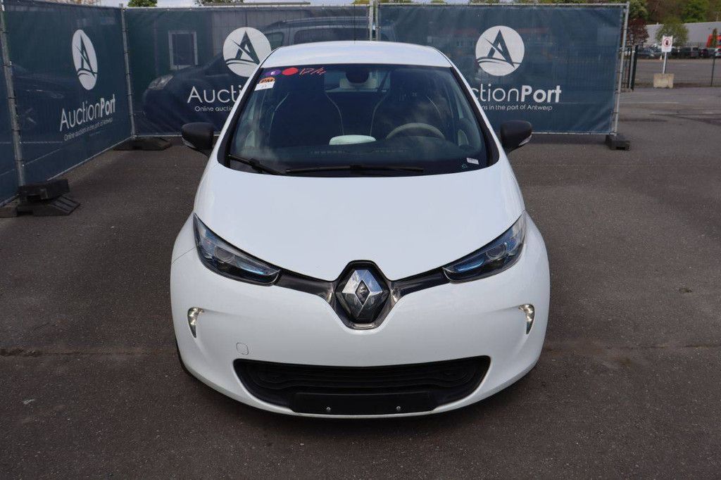 Renault Zoe Electric 92hp Passenger Car 2017 (Margin)