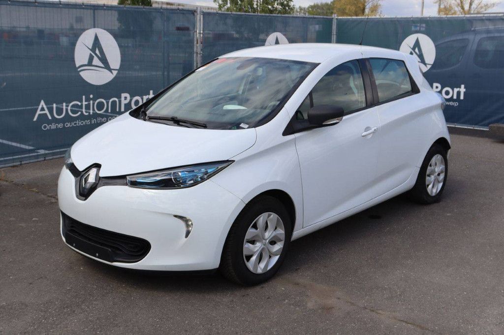 Renault Zoe Electric 92hp Passenger Car 2017 (Margin)