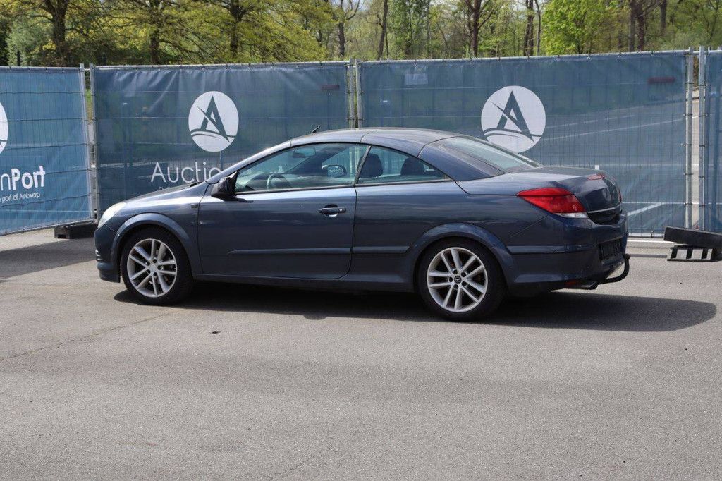 Opel Astra Cabriolet, Benzin, 90 PS, Baujahr 2007 (Margin)