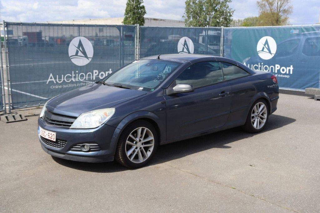 Opel Astra Cabriolet, Benzin, 90 PS, Baujahr 2007 (Margin)