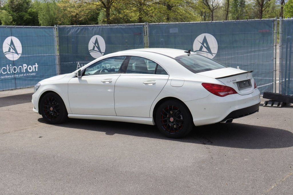 Passenger car Mercedes-Benz CLA180 Petrol 122hp 2014 (Margin)