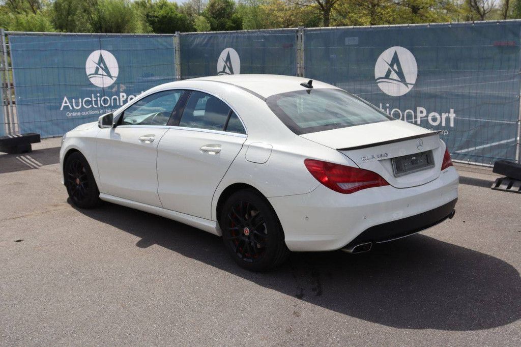 Passenger car Mercedes-Benz CLA180 Petrol 122hp 2014 (Margin)